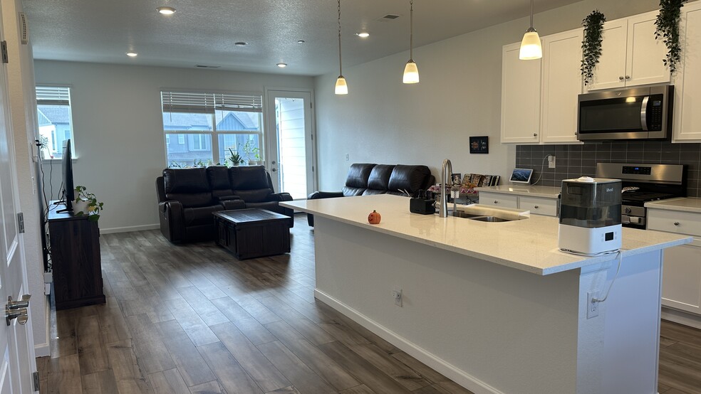 Living Room - 6964 Merseyside Ln