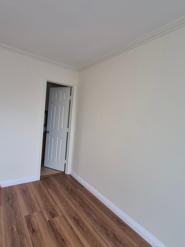 Building Photo - 8939 Mango Ave