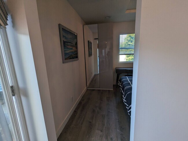 Building Photo - Wagner