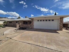 Building Photo - Very well maintained home - 6 Month Lease!!!