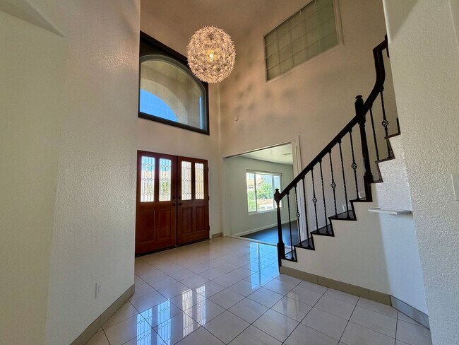 Building Photo - Spacious Henderson Home with Private Pool, 3 Fireplaces, & Modern Upgrades