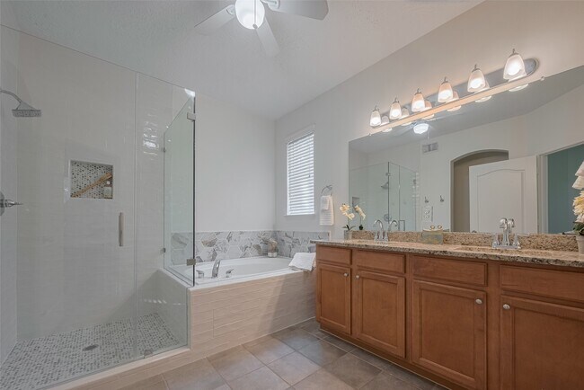 Building Photo - 31214 Windcrest Park Ln