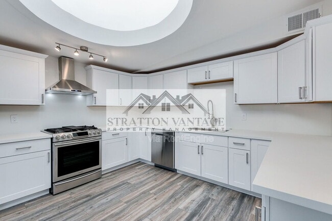 Building Photo - 4540 E Heatherbrae Dr