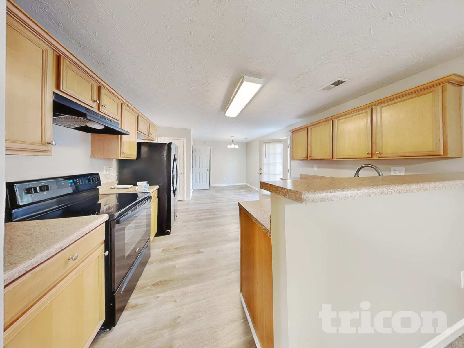 Building Photo - 180 Prince Edward Way