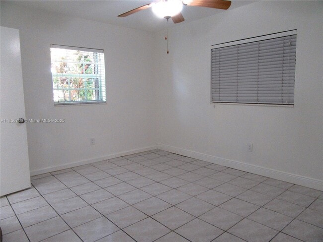Building Photo - 4412 SW 127th Pl