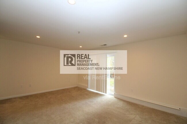 Building Photo - 4 Waverly Dr