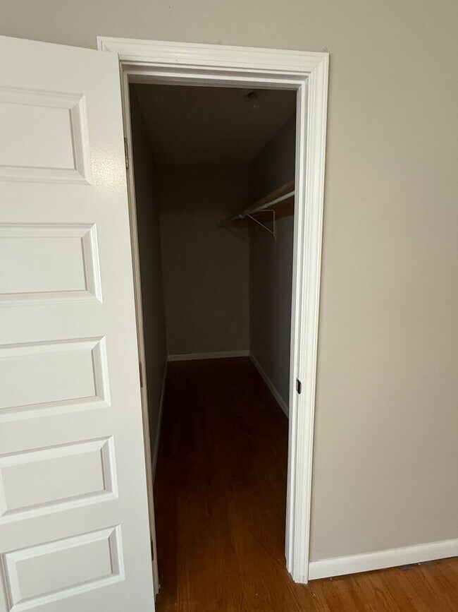 Building Photo - 1507 O'Neal Dr