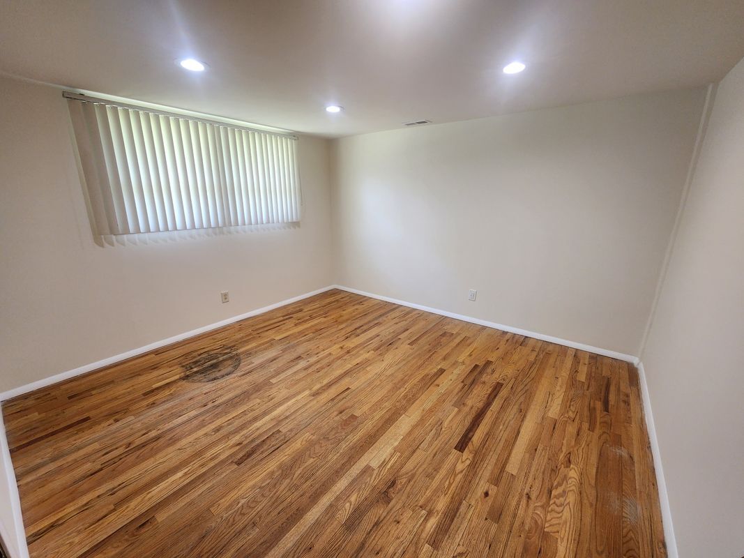 Building Photo - 13416 Tamarack Rd