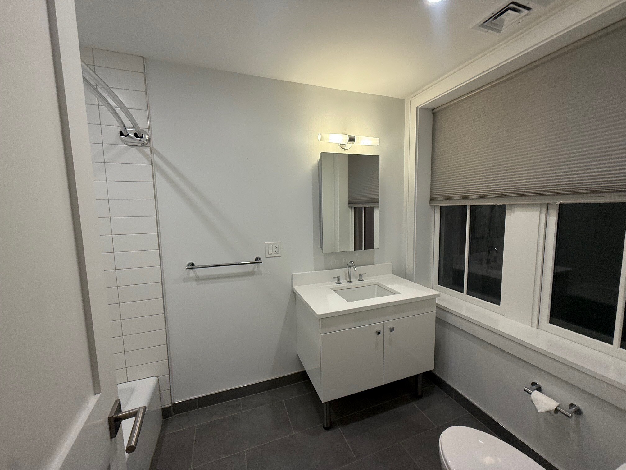 Building Photo - 11 Temple Pl