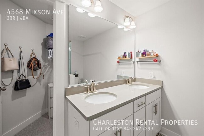 Building Photo - 4568 Mixson Ave