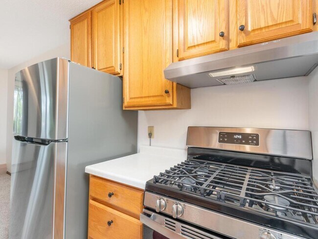 Building Photo - 4101 Parklawn Ave