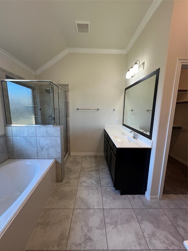 Building Photo - 4933 Spring Terrace Ln