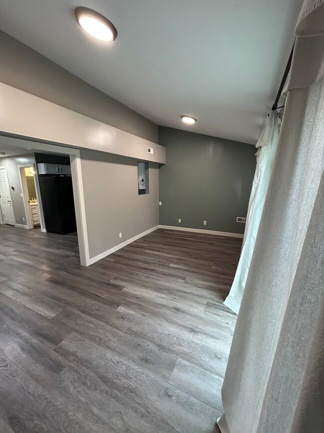 Building Photo - 2243 Sugar Factory Rd