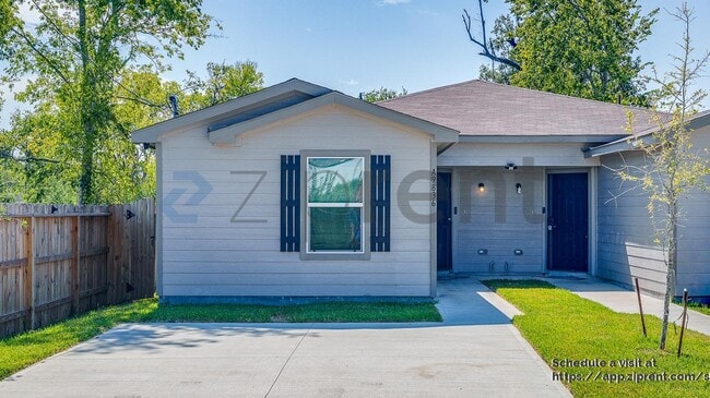 Primary Photo - 9836 Lanewell St