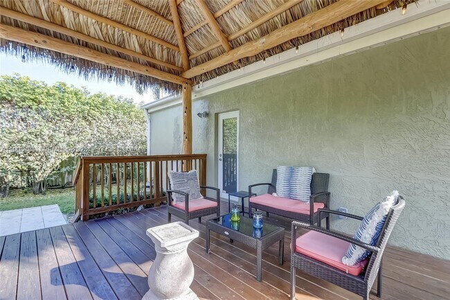 Building Photo - 1637 Cleveland St