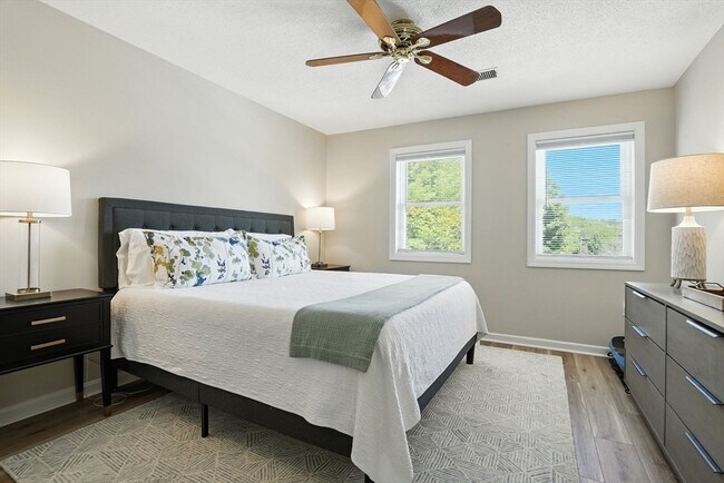Building Photo - 3503 Tuckers Ln