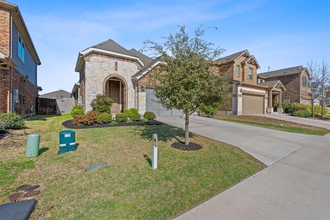 Building Photo - 16908 Alturas Ave