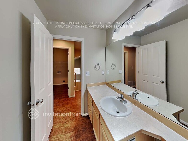 Building Photo - 7020 142nd Pl SE