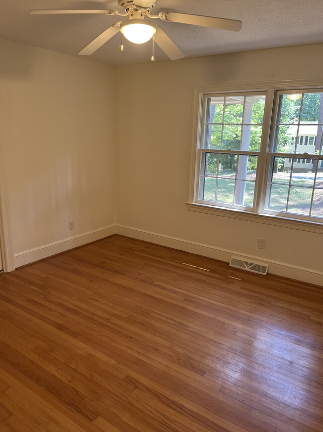 Building Photo - 4718 Rembert Dr