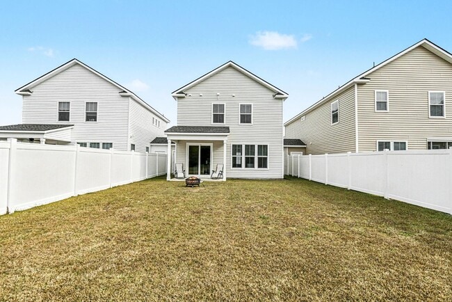 Building Photo - 153 Hawthorne Landing Dr