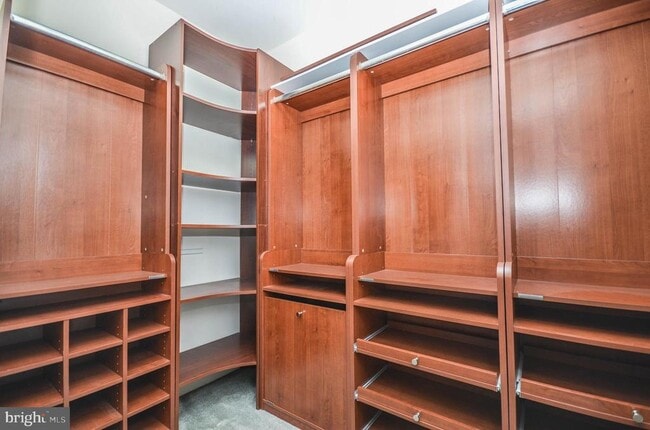 Building Photo - 9440 William Kirk Ln