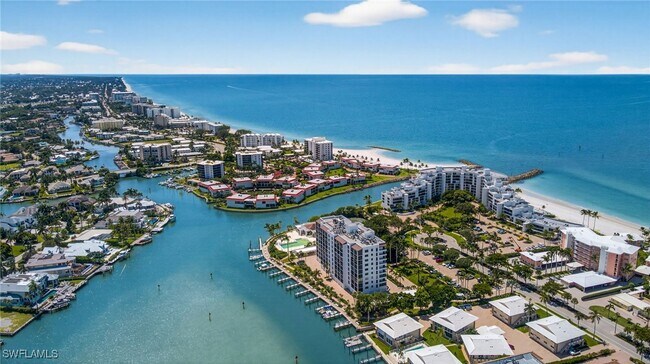 Building Photo - 2400 Gulf Shore Blvd N