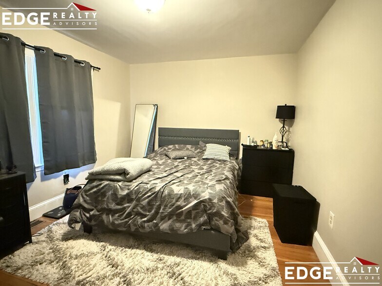 Building Photo - 7 Granite St