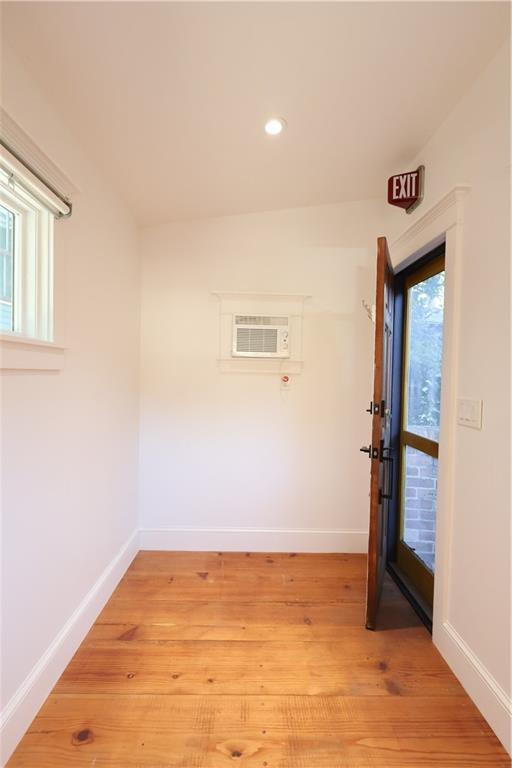 Building Photo - 405 Oakdale Rd NE
