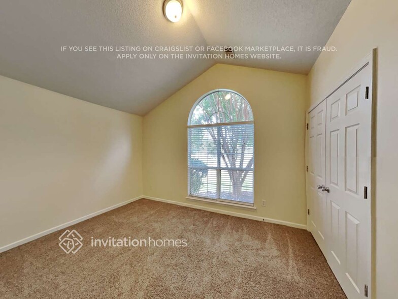 Building Photo - 7135 Badenoch Ct