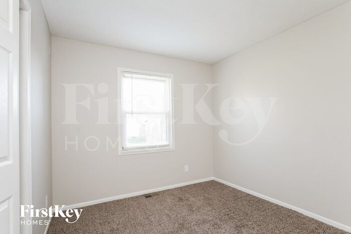Building Photo - 6305 Kellum Dr