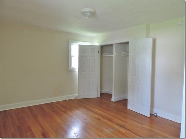 Building Photo - 2223 Imperial Ave E