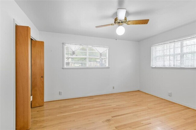 Building Photo - 508 Morris Dr