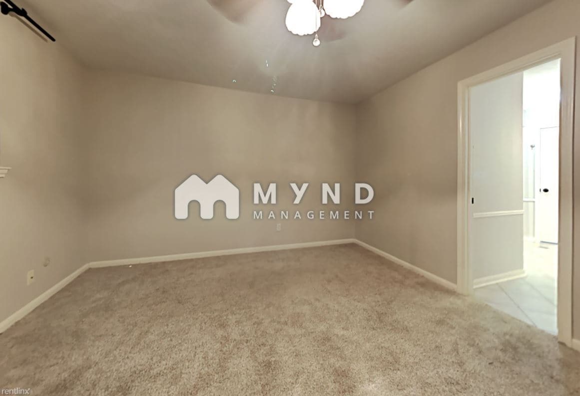 Primary Bedroom - 10019 Golden Sunshine Dr