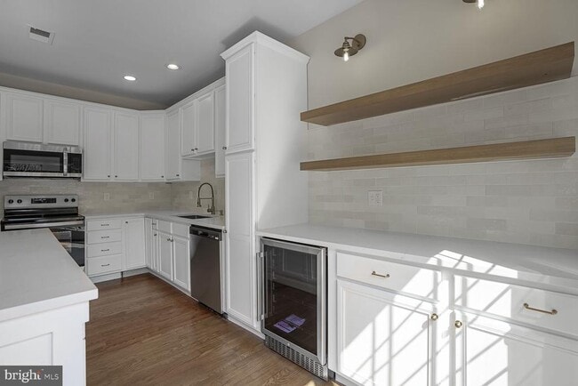Building Photo - 134 Misty Pond Terrace