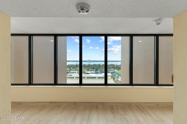 Building Photo - 3051 S Atlantic Ave
