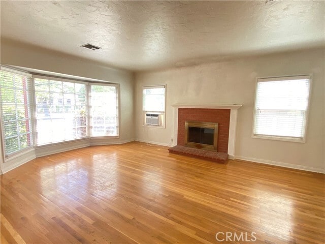 Building Photo - 939 E Colton Ave