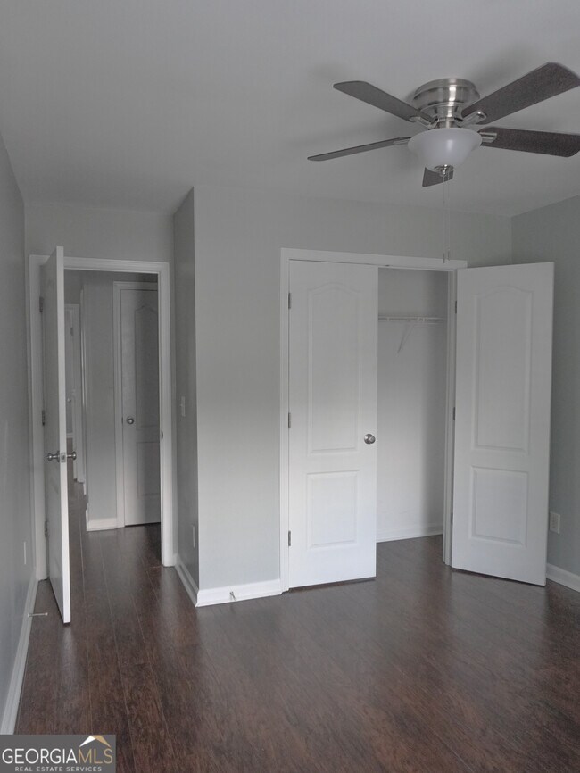 Building Photo - 2104 Waterleaf Dr