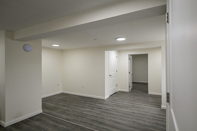 Building Photo - 42828 Gibson Rd