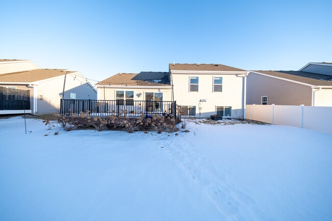 Building Photo - 15104 Emory Cir