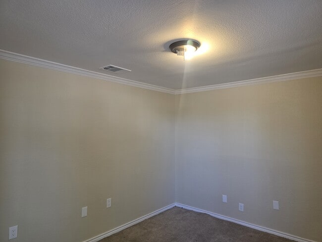 Building Photo - 3106 Fallwell Ln