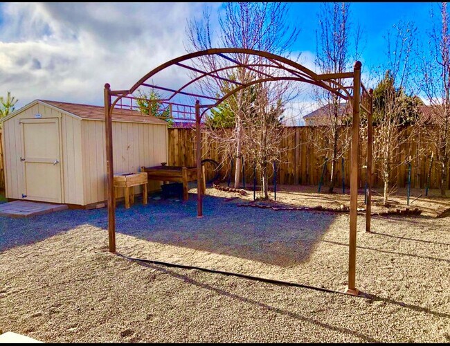 Building Photo - 11725 Cervino Dr