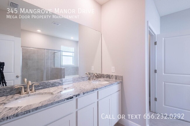 Building Photo - 345 Mangrove Manor Dr