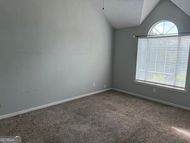 Building Photo - 1570 Quail Point Run