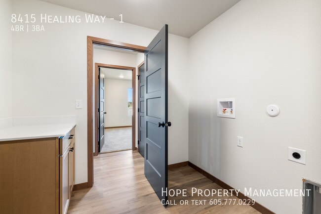 Building Photo - 8415 Healing Wy
