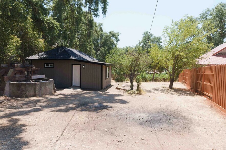 Building Photo - 172 Pixley Ave