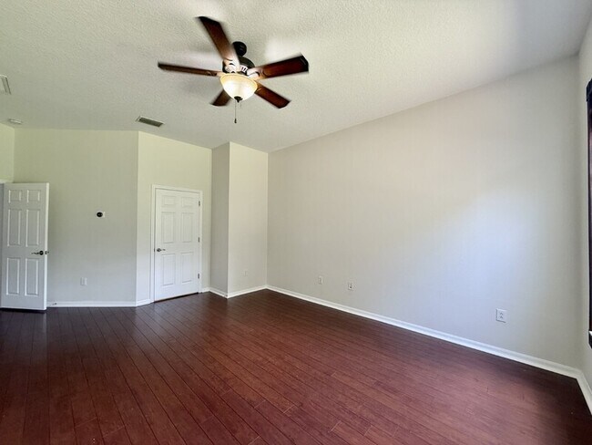 Building Photo - 15224 Kestrelrise Dr