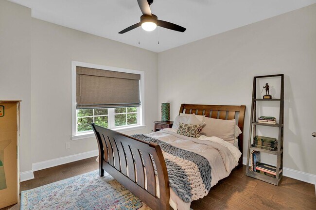 Building Photo - Bull Street District 3 Bedroom 3.5 Bath