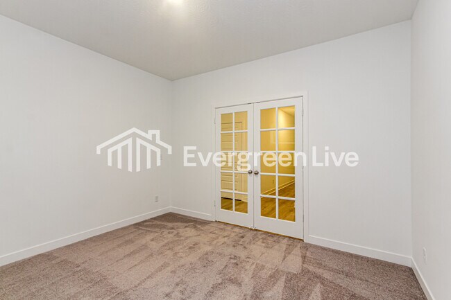 Building Photo - 802 Penrose Pl