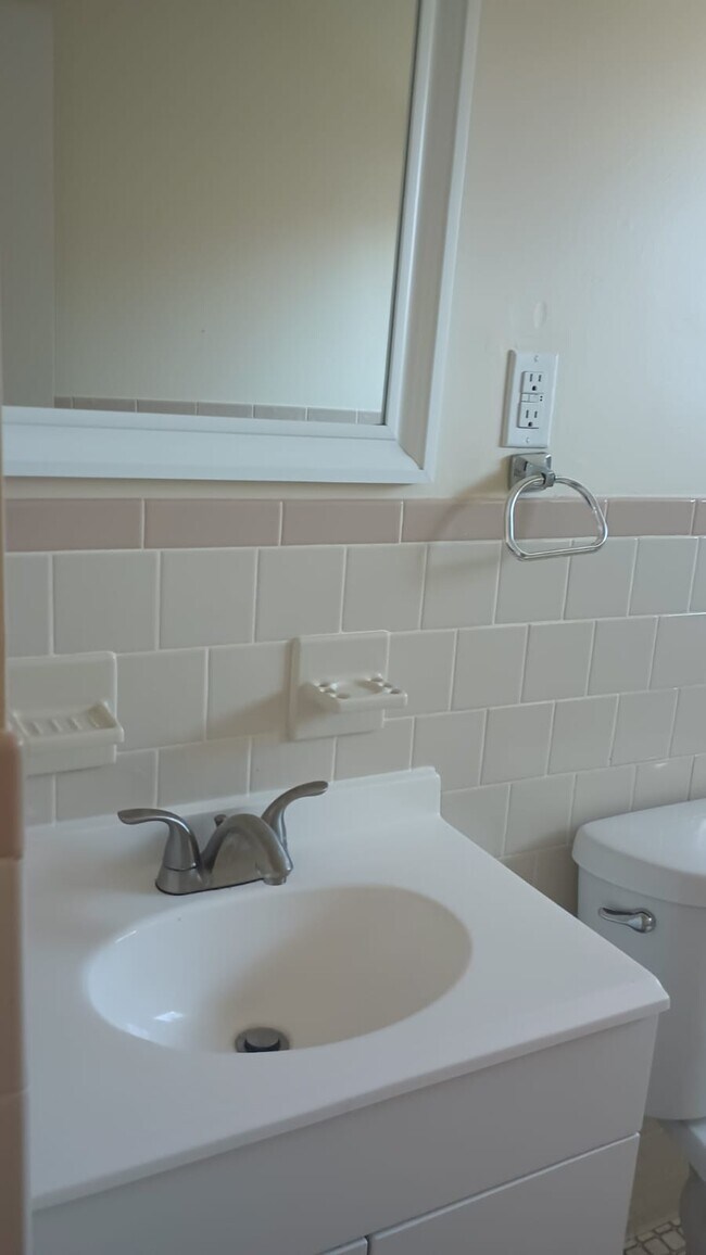 Building Photo - 7423 St Patricia Ct