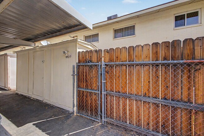 Building Photo - 4522 N 15th Ave